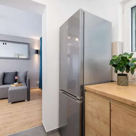 Jasny Apartament Blisko Tauron Arena By Renters Apartamento Cracovia
